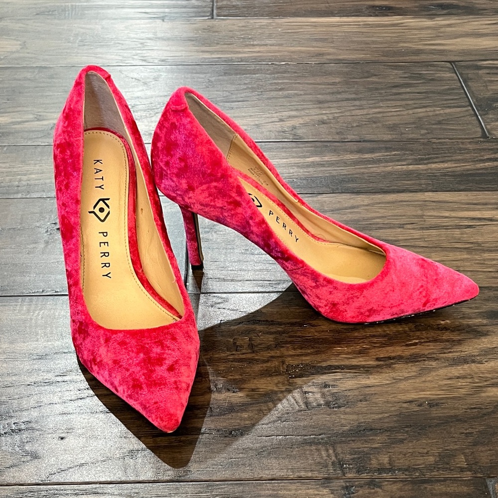 Fuchsia Velvet Heels from Katy Perry